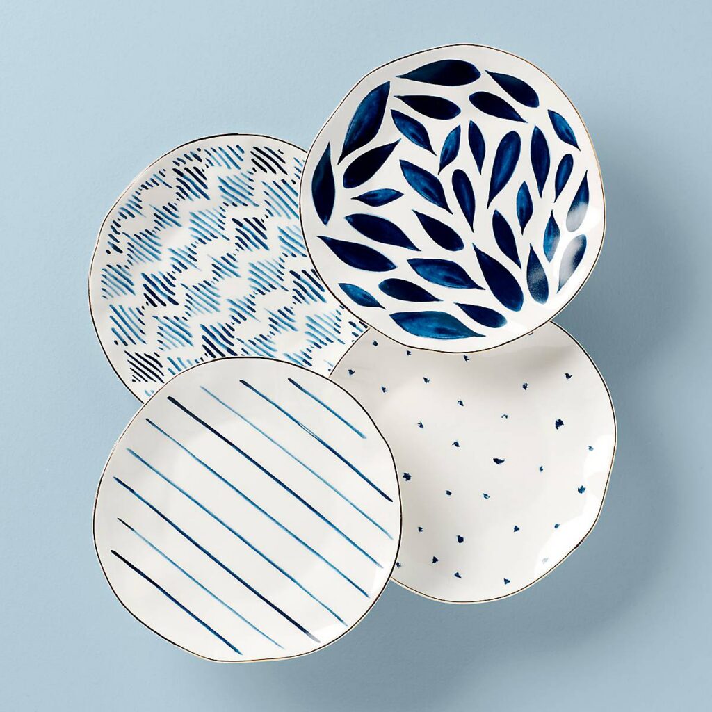 blue floral design Dessert Decorative Plates - Set of 4